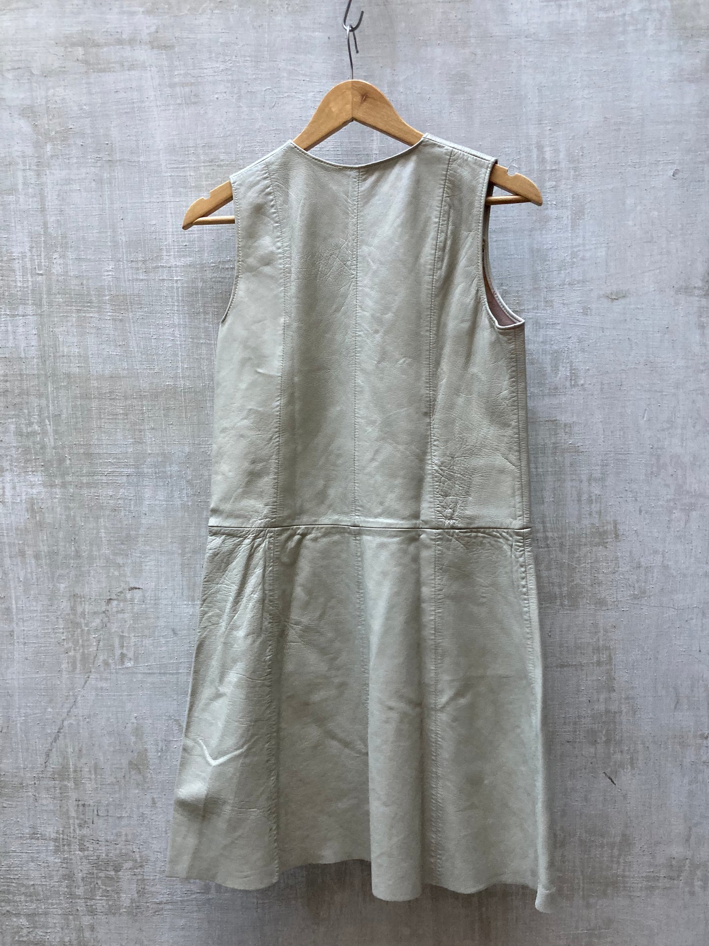 Robe en cuir 1960