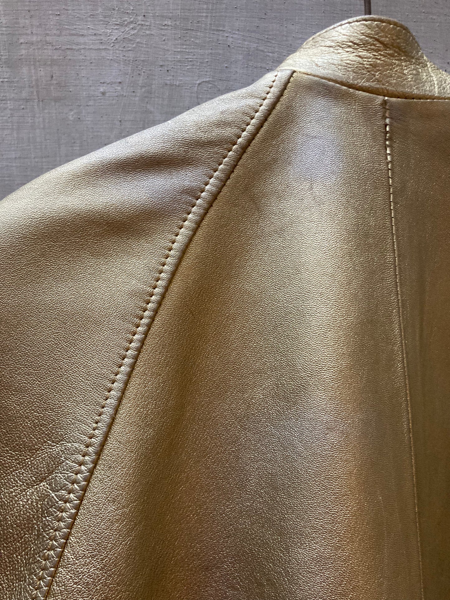 Blouson cuir or - Mac Douglas - 1980