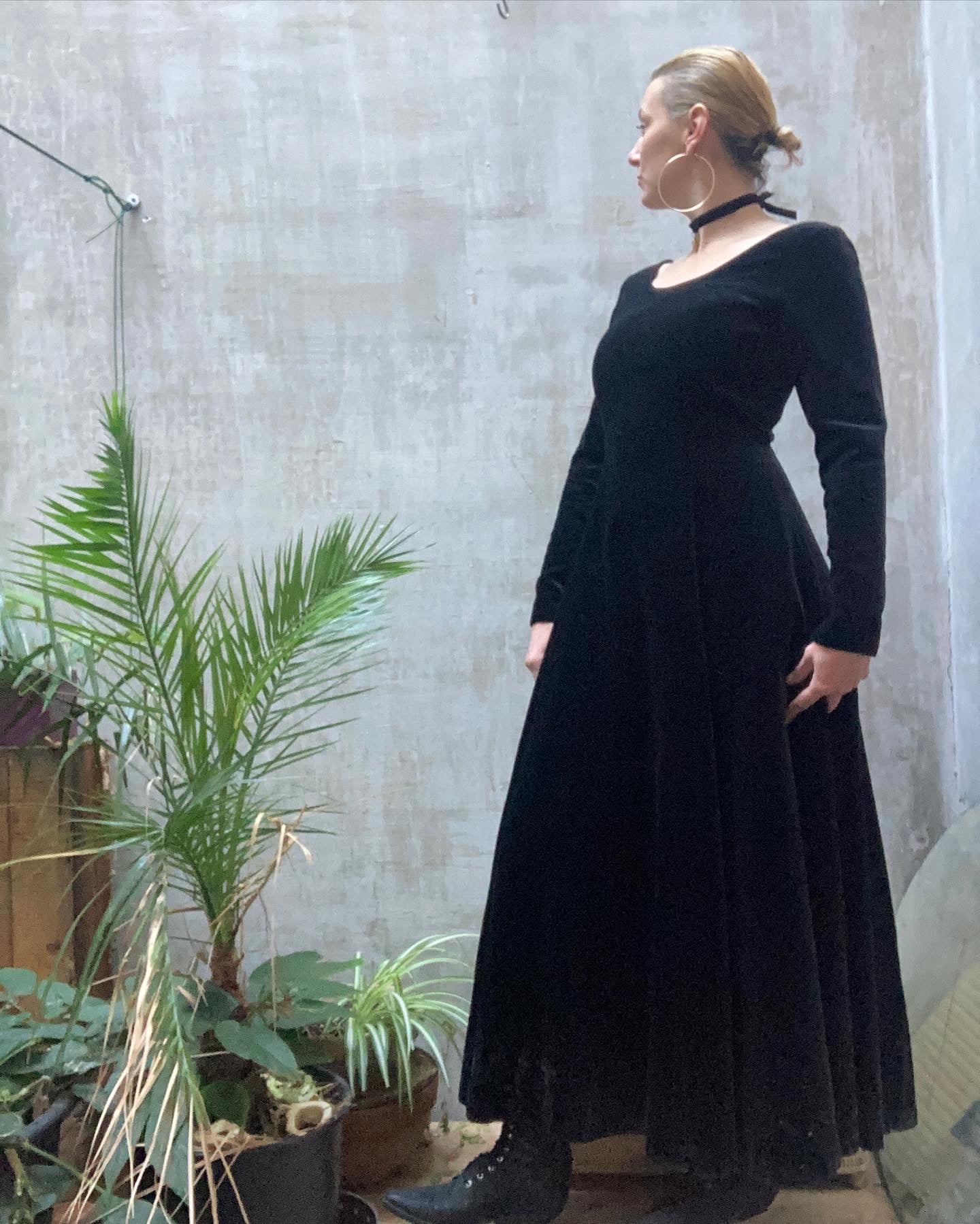 Robe velour noir - Laura Ashley - 1980
