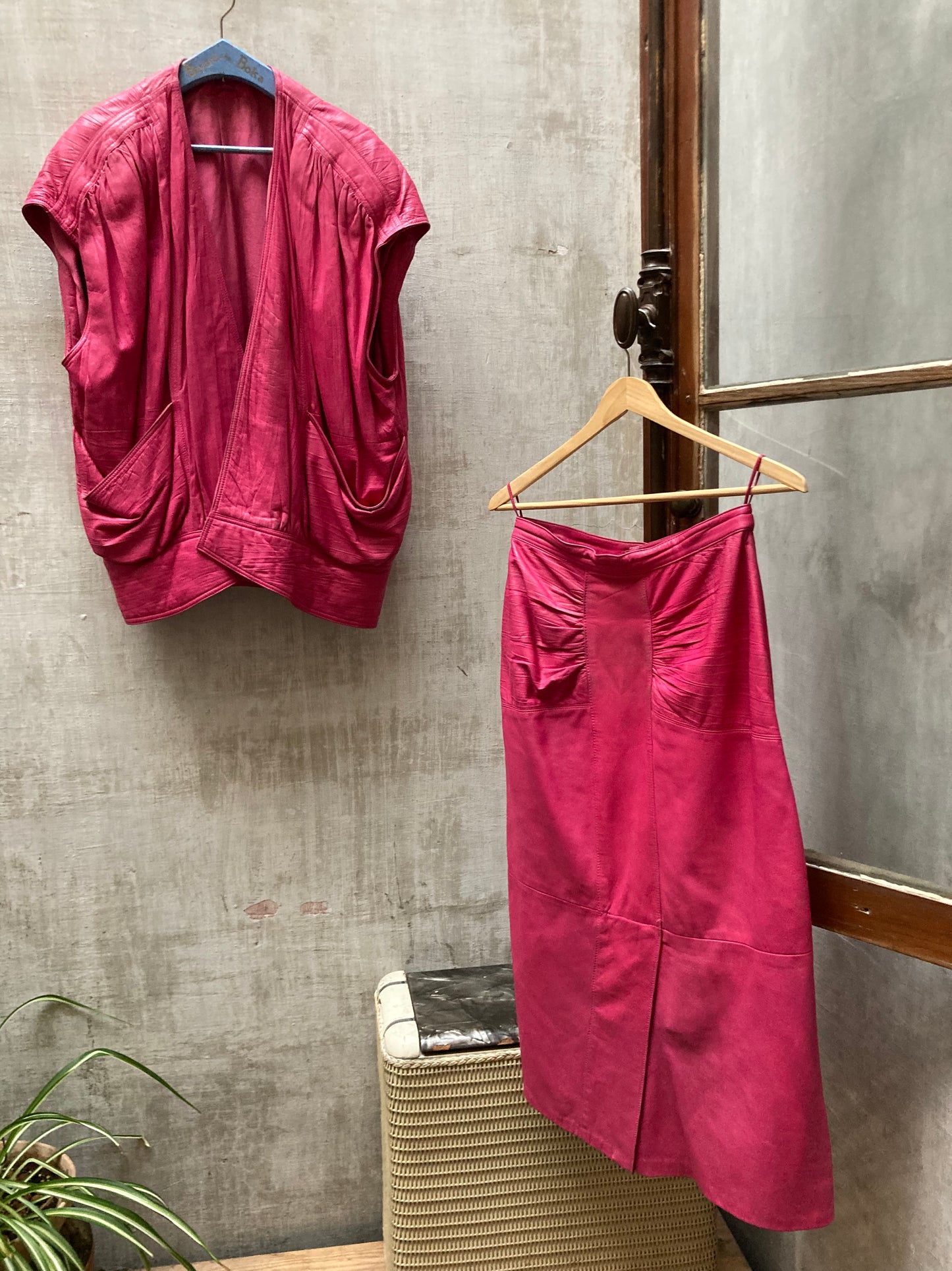 Ensemble cuir rose 1980