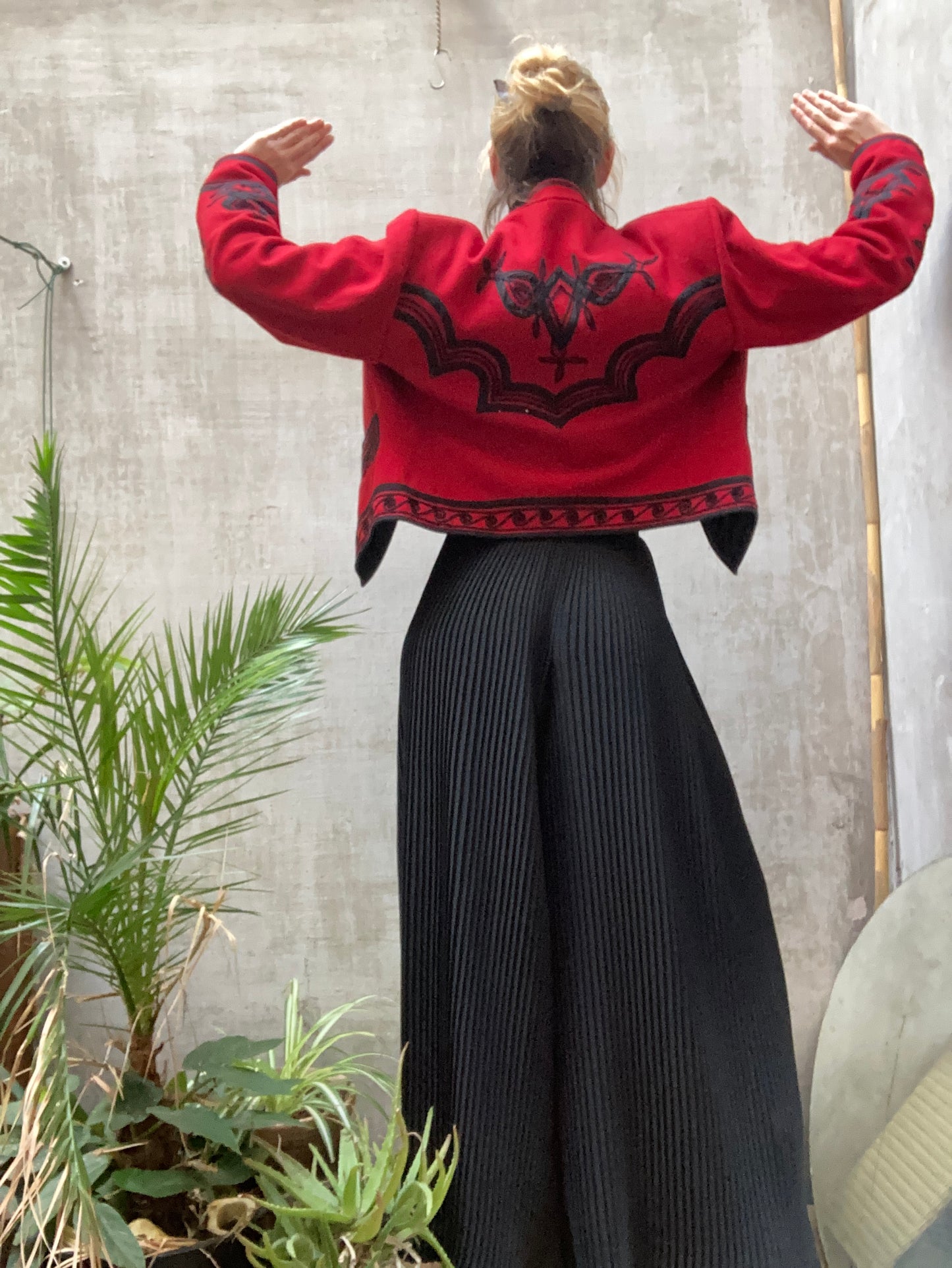 Veste en laine brodée Guatemala