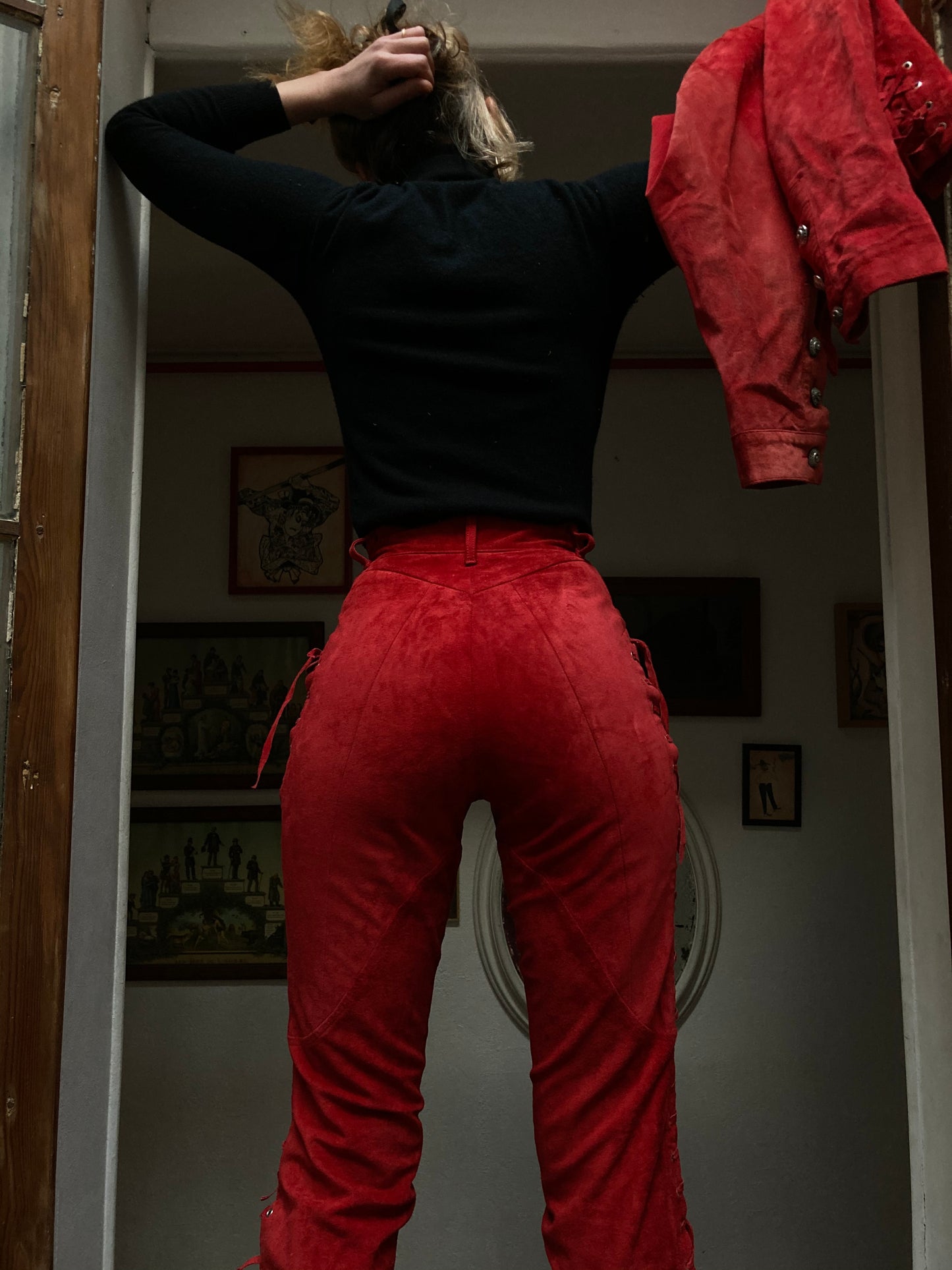 Ensemble western 1980s en daim rouge