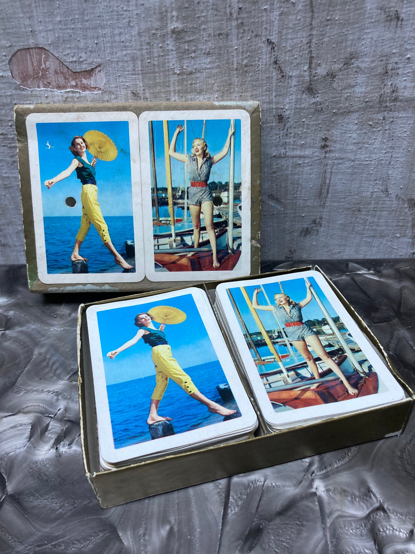 Cartes à jouer pin up 1960