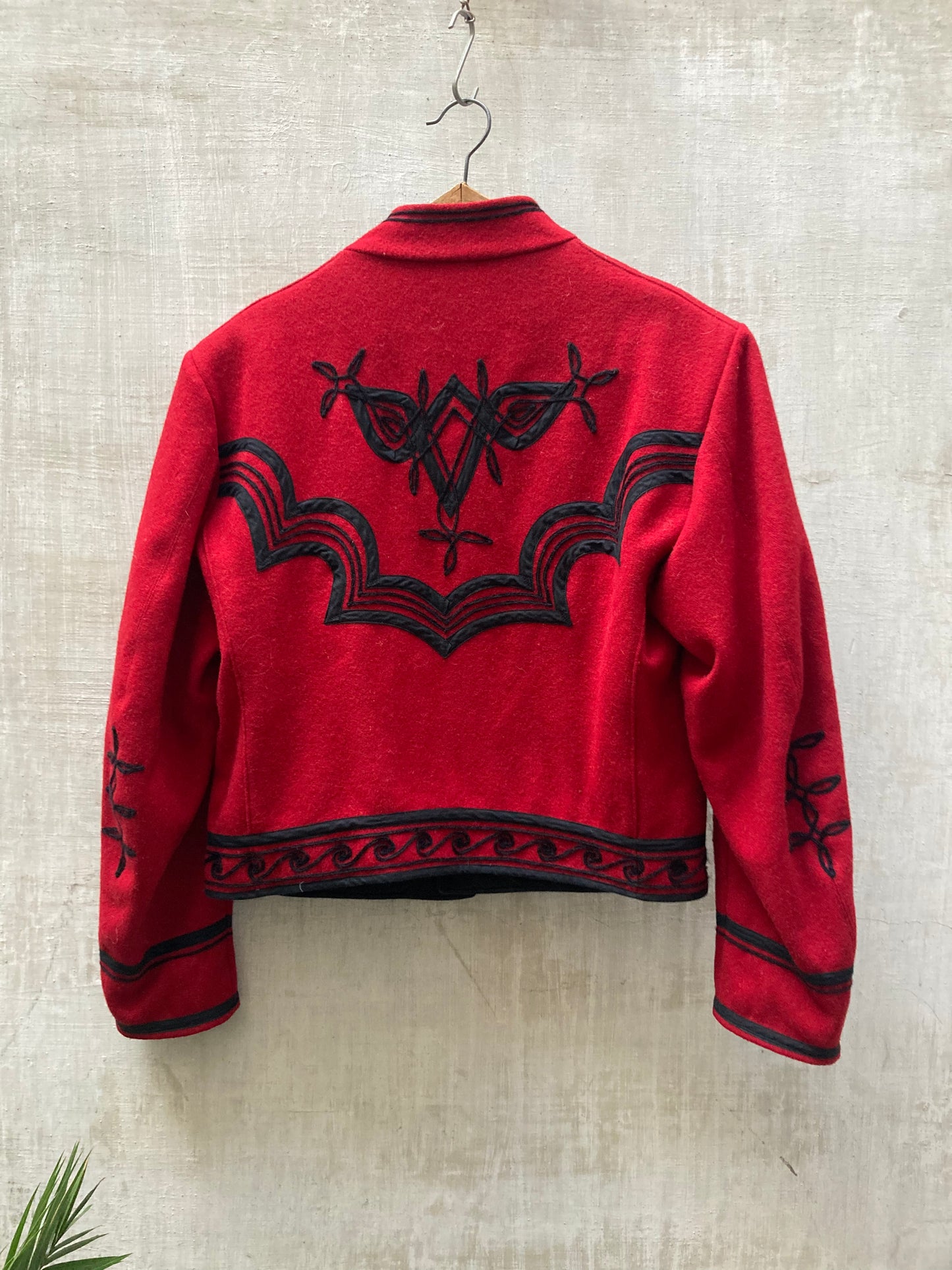 Veste en laine brodée Guatemala