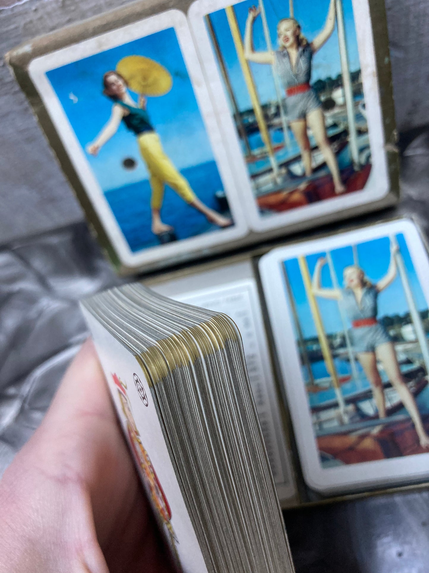 Cartes à jouer pin up 1960
