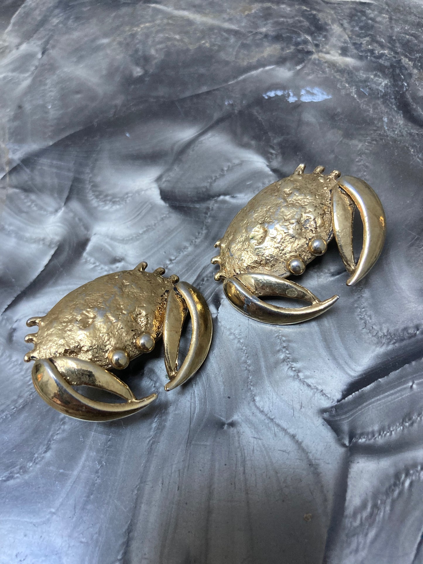 Clips crabes dorés 1980